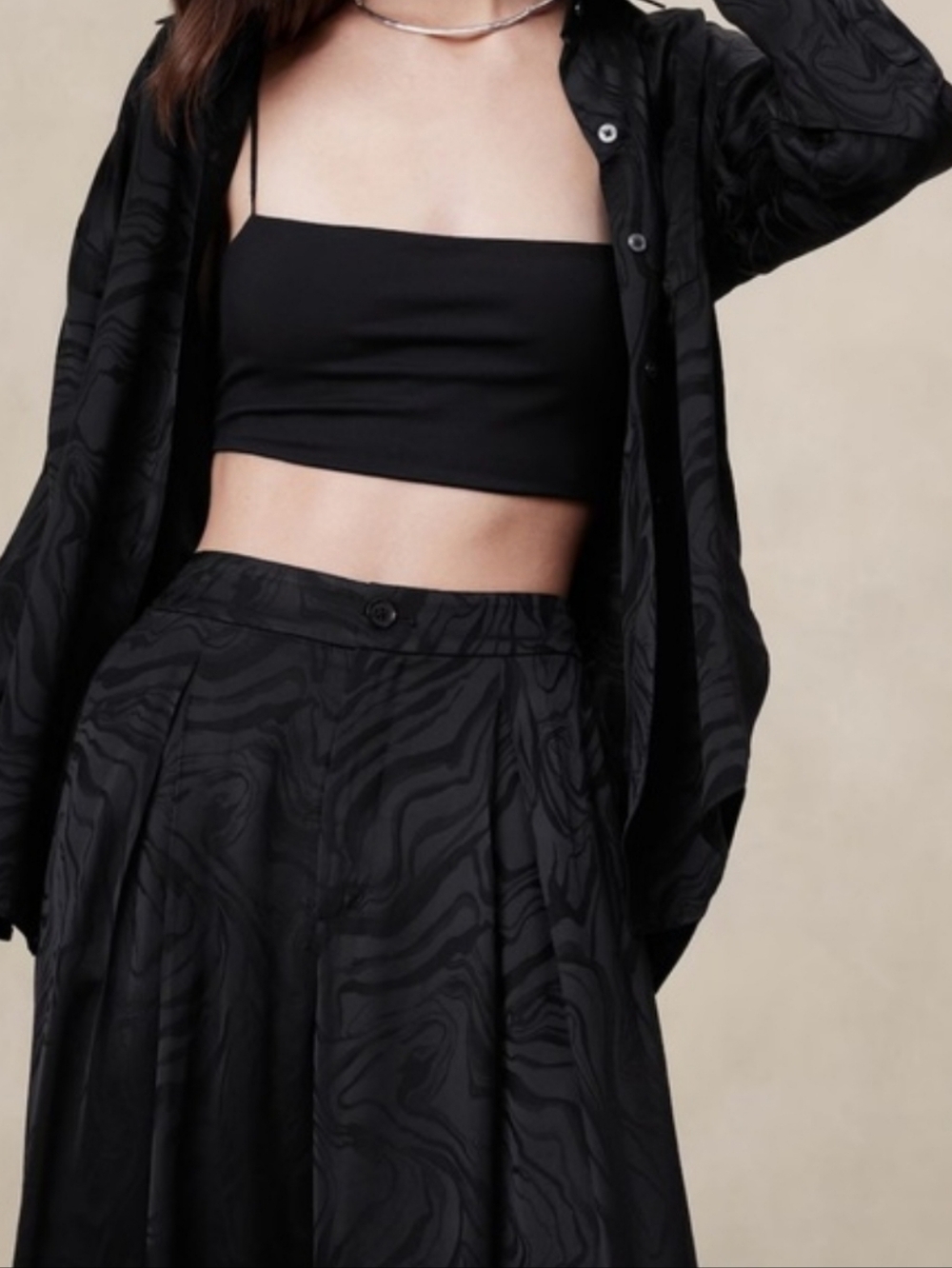 Banana Republic Jacquard Pleated Wide Leg Pants Black 4 - Picture 3 of 12